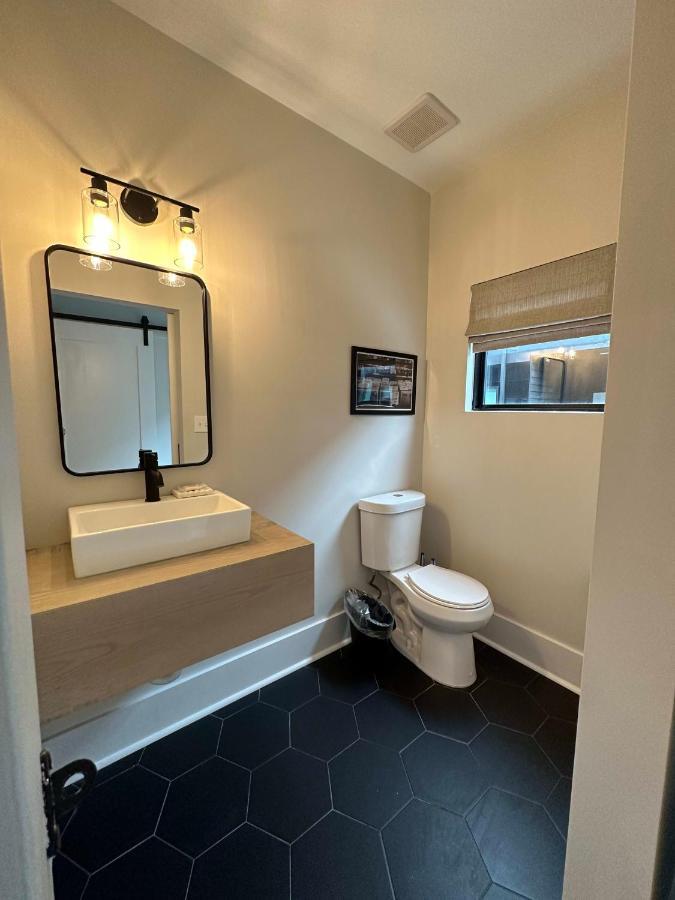 Abode Memphis - Pontotoc Villa ภายนอก รูปภาพ