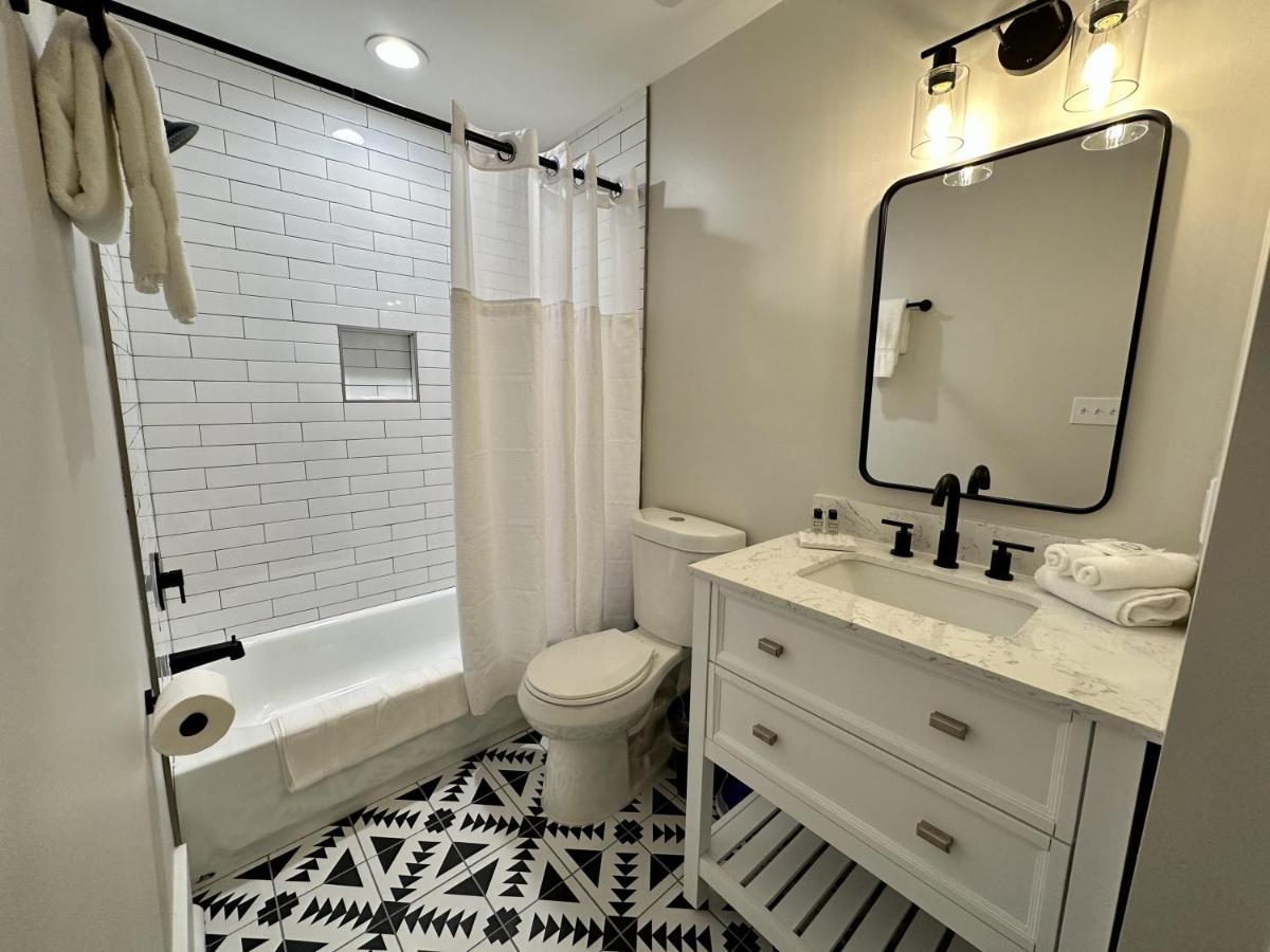 Abode Memphis - Pontotoc Villa ภายนอก รูปภาพ